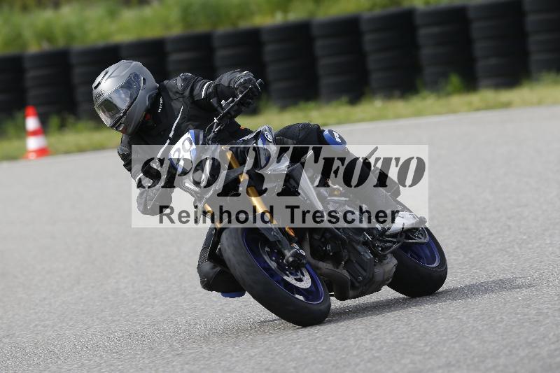 Archiv-2025/09 22.04.2025 Cornu Master School ADR/gruen-vert/20